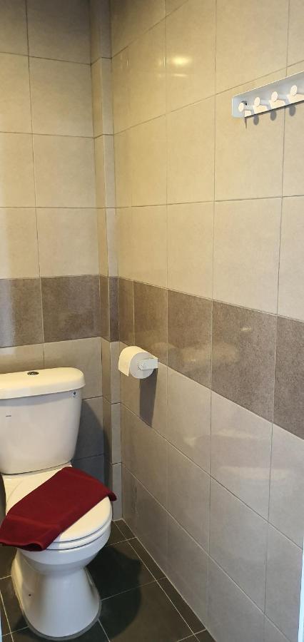Pd Guesthouse Port Dickson Ngoại thất bức ảnh